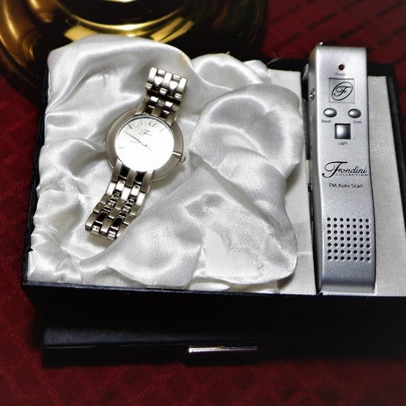 *** Fondini Collection *** ~ Quartz Watch plus FM Radio - Picture 3 of 4